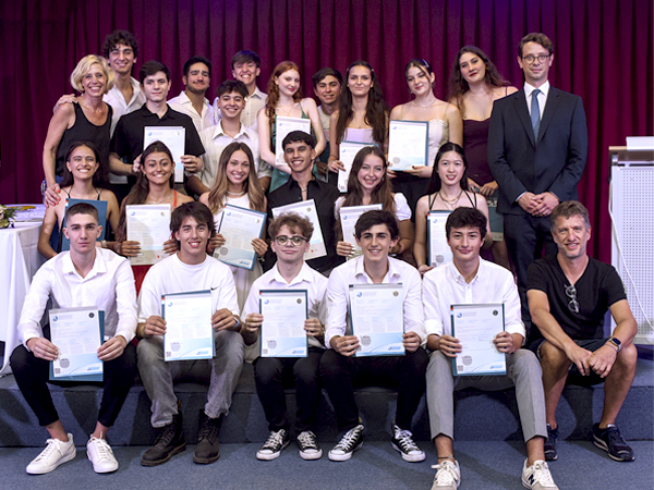 Entrega de diplomas del IB