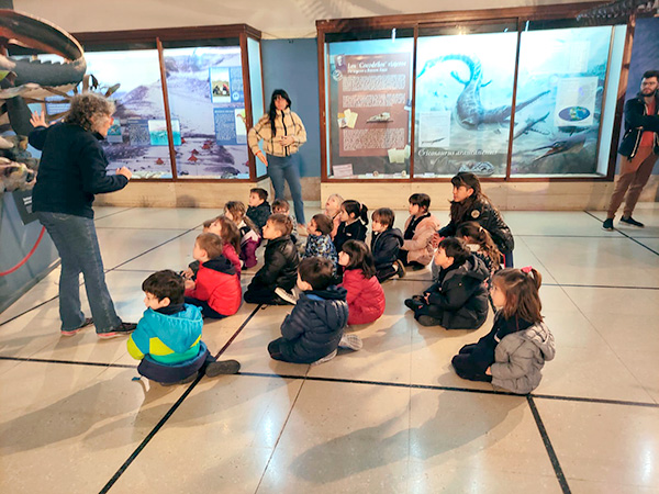 Aprendiendo sobre animales prehistóricos