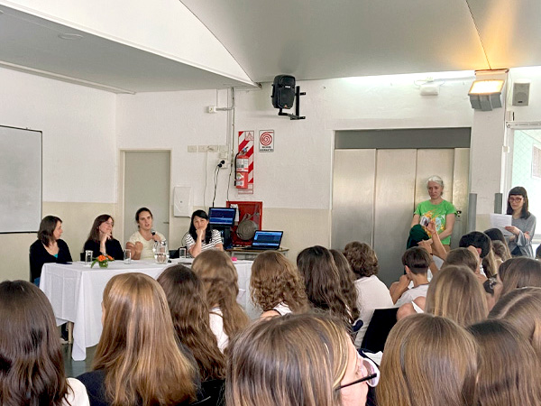 Encuentro con científicas