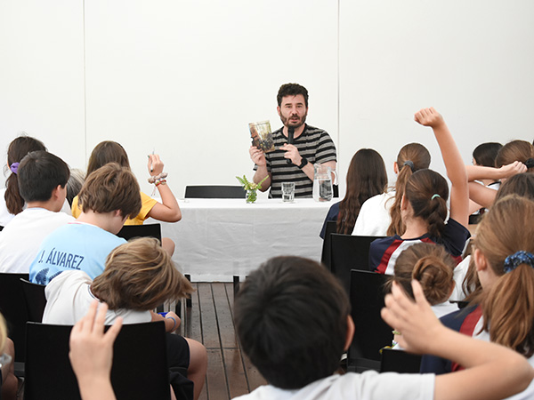 Sexto grado entrevistó a Martín Blasco