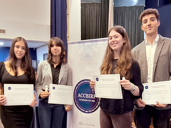 Reconocimiento a los puntajes destacados en el IB