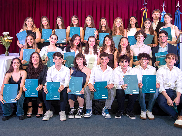 Entrega de diplomas IB - Promoción 2024