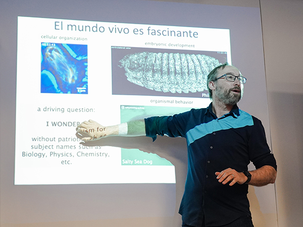 Charla de Ciencia en el Nivel Secundario