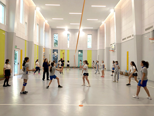 Encuentros deportivos con otros colegios