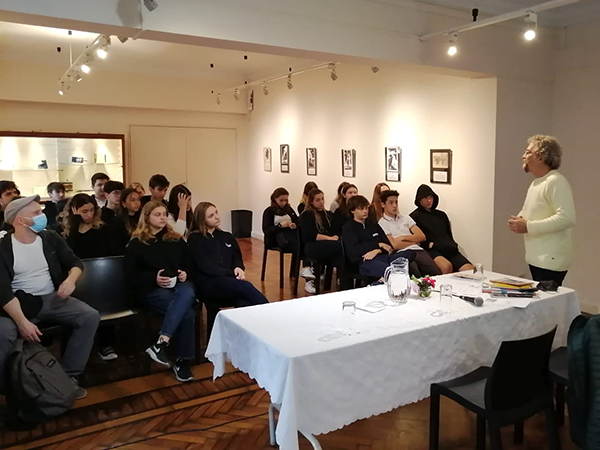 La historia de nuestro Colegio de primera mano en las aulas